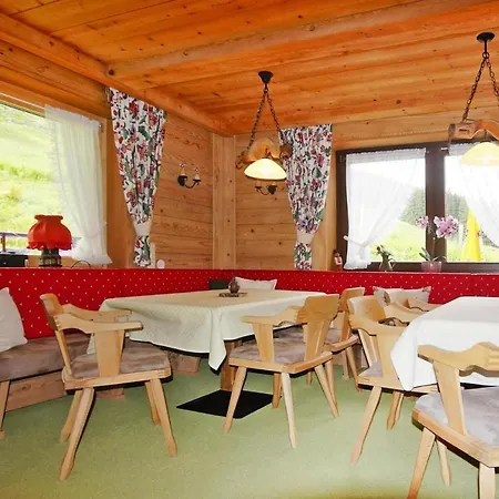 Holiday House, Dien Дом отдыха Динтен-ам-Хохкёниг
